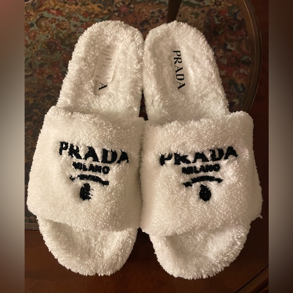 SOLD 🛑 NWT PRADA TERRY SLIDES SIZE - Picture 3 of 4
